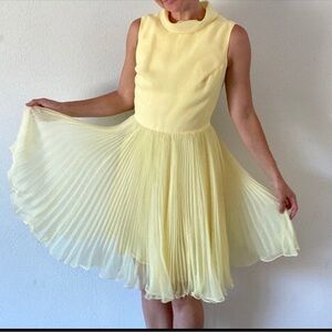 1960s vintage Jack Bryan dress prom yellow sweet pleated pleats small pastel